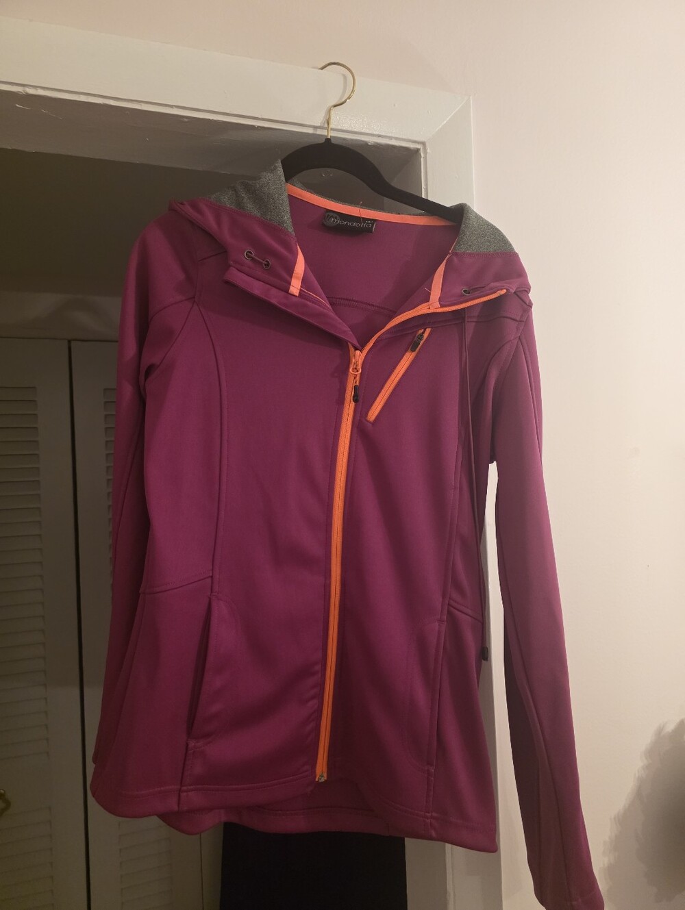 Mondetta Activewear Jkt - Medium